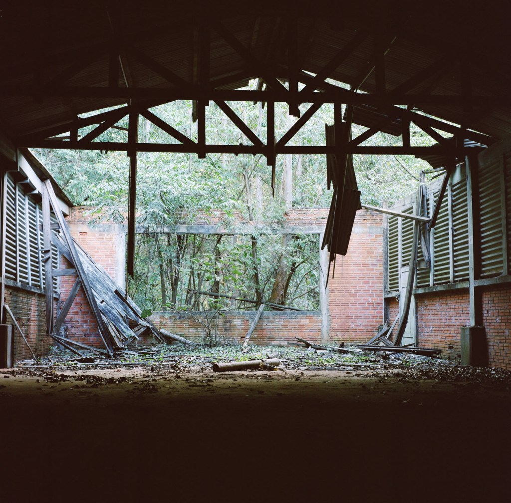 Felipe Prando, Fábrica #01, 2005.