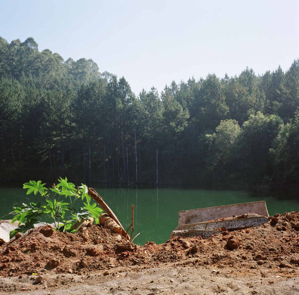 Felipe Prando, Fábrica #07, 2005.